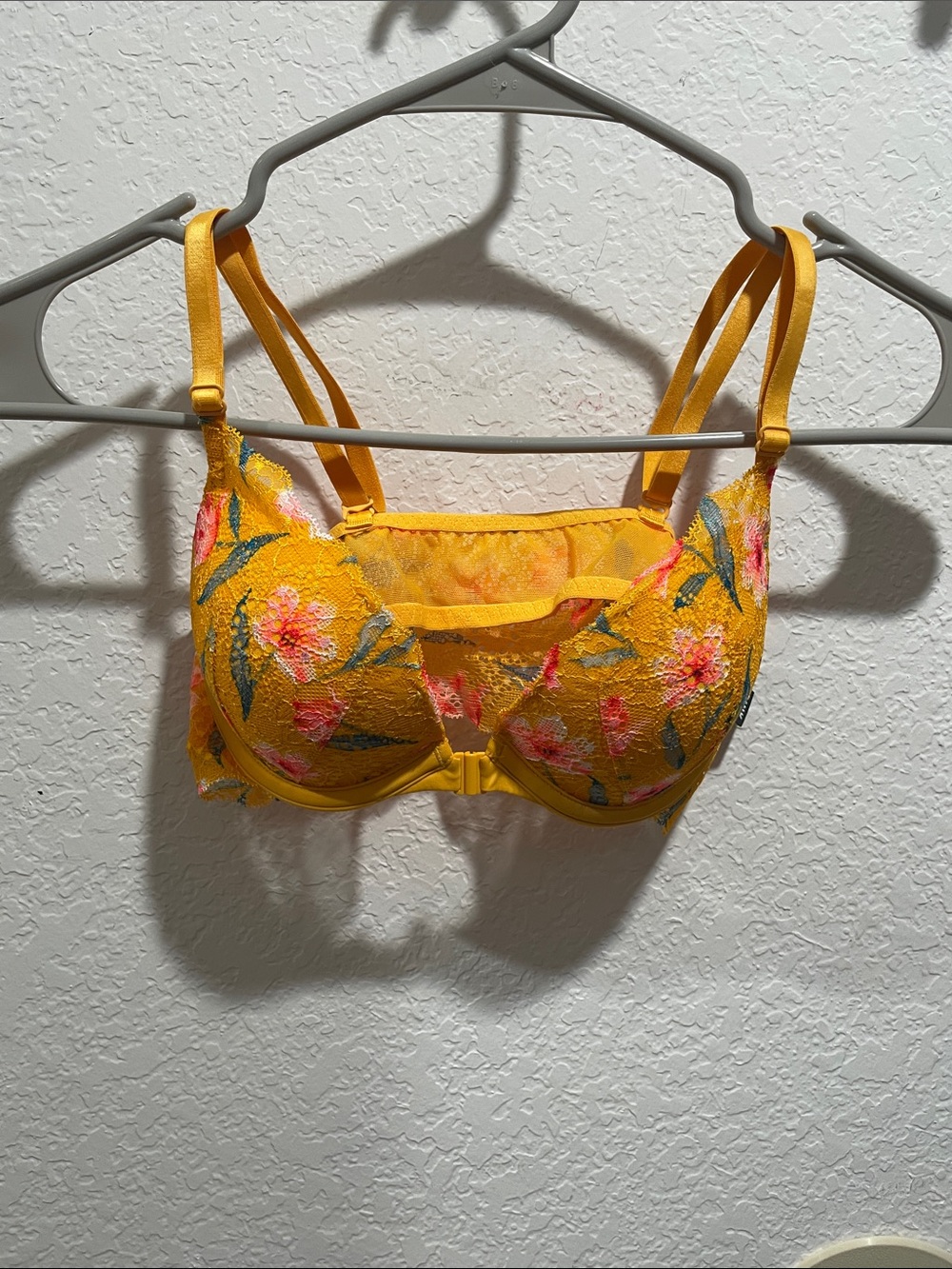 Victoria's Secret Yellow Floral Lace Underwire Bra